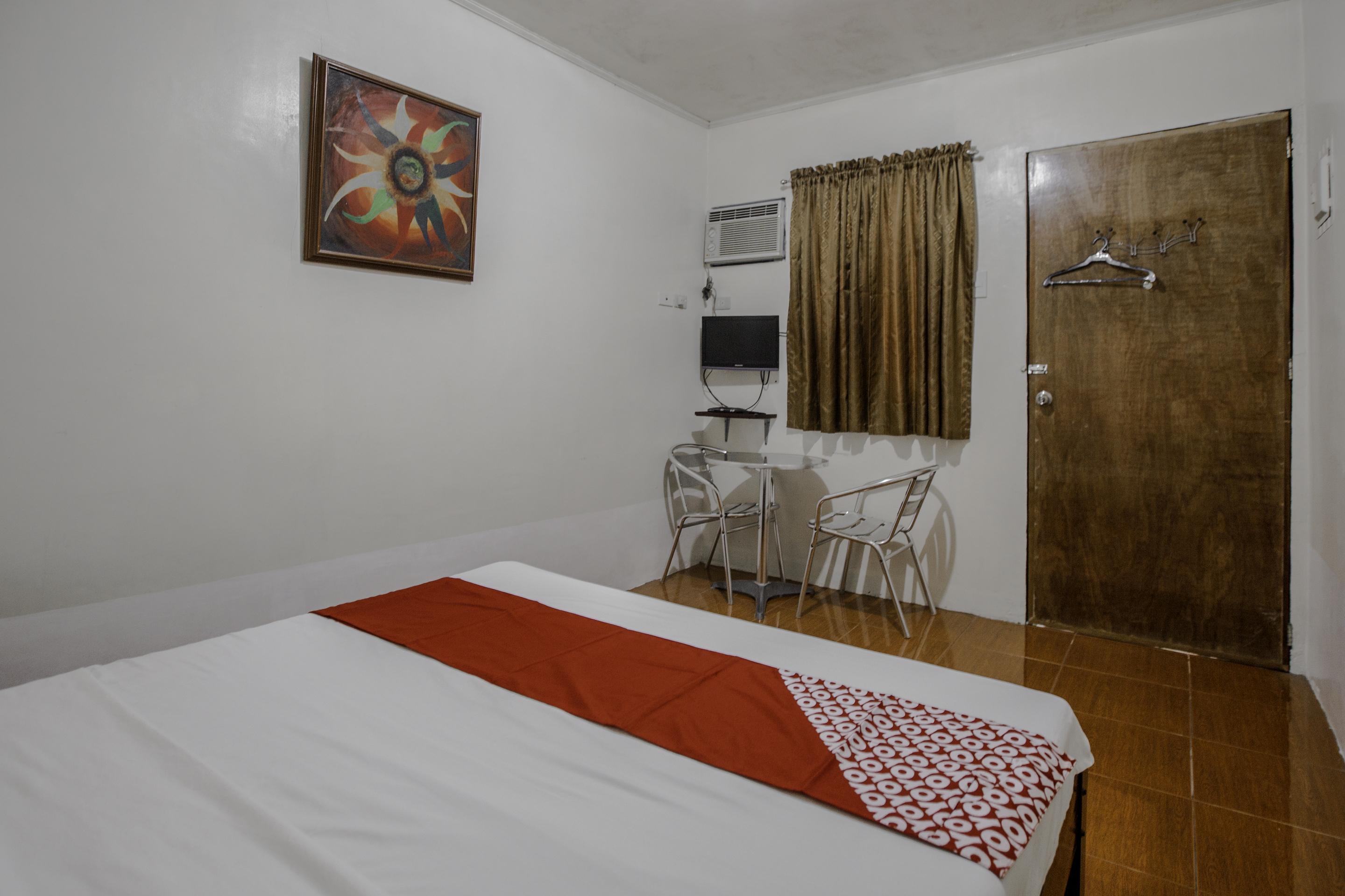 Oyo 741 Sierra Travellers Inn Tagaytay City Екстер'єр фото