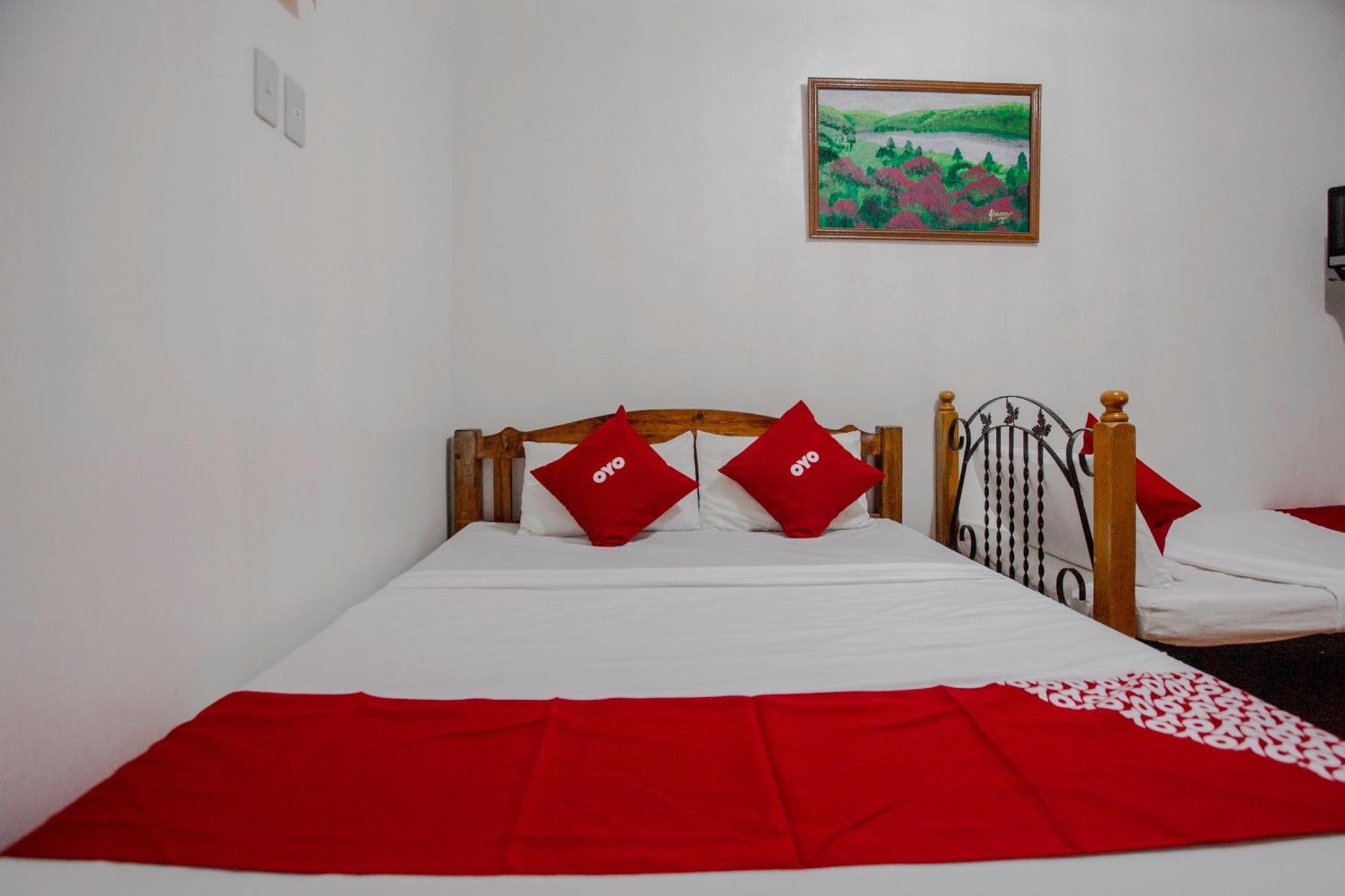 Oyo 741 Sierra Travellers Inn Tagaytay City Екстер'єр фото