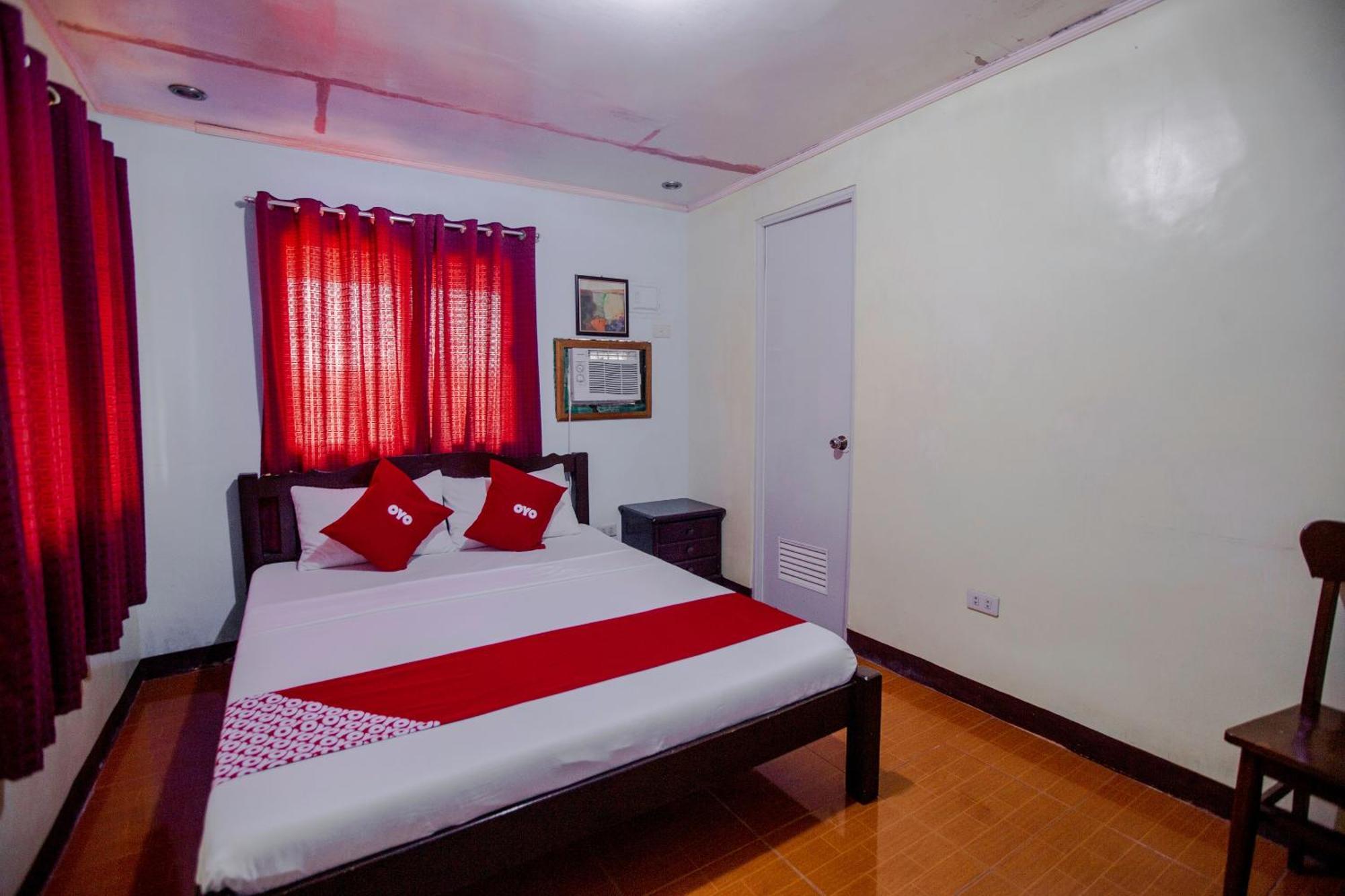 Oyo 741 Sierra Travellers Inn Tagaytay City Екстер'єр фото