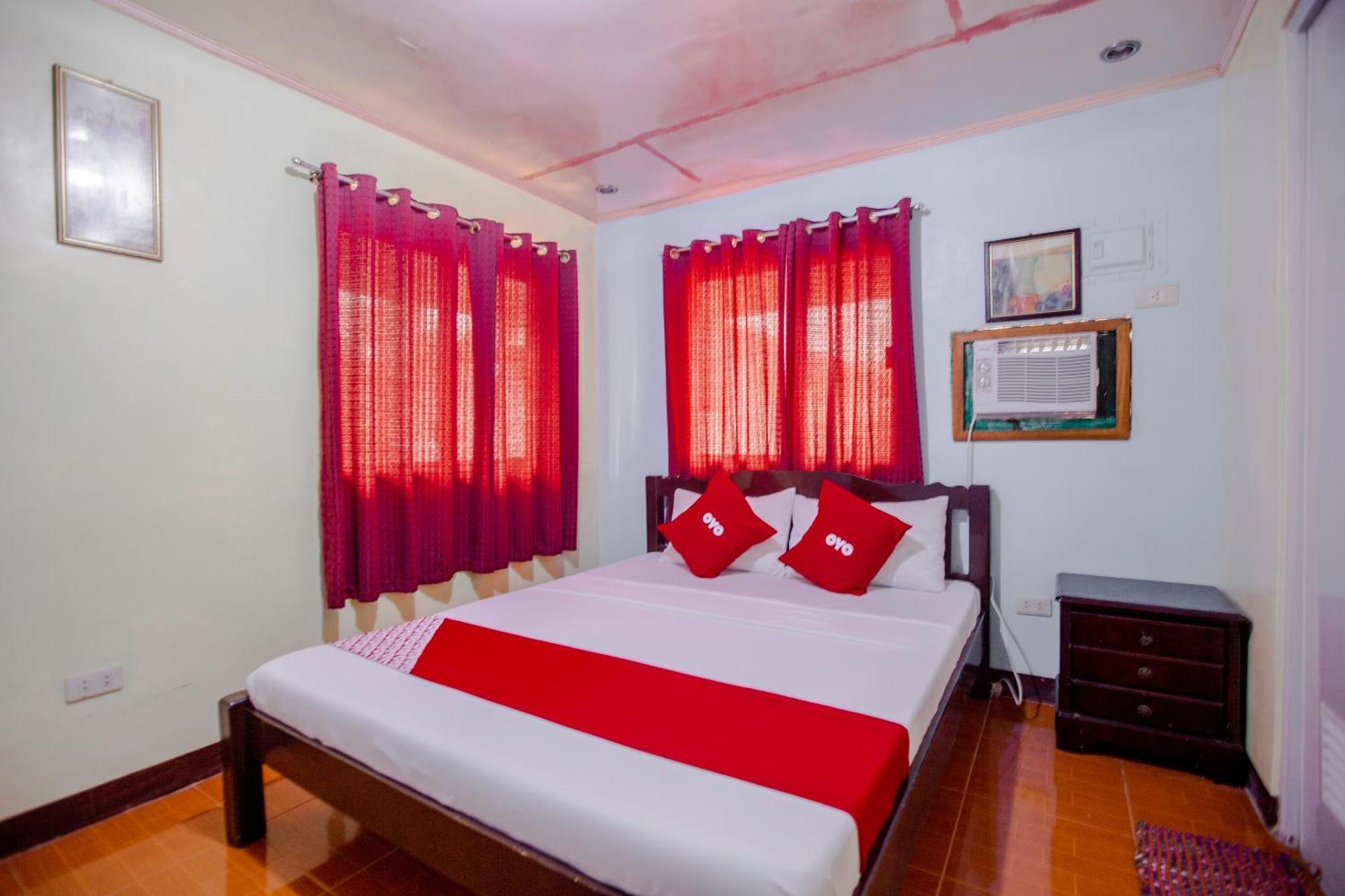 Oyo 741 Sierra Travellers Inn Tagaytay City Екстер'єр фото